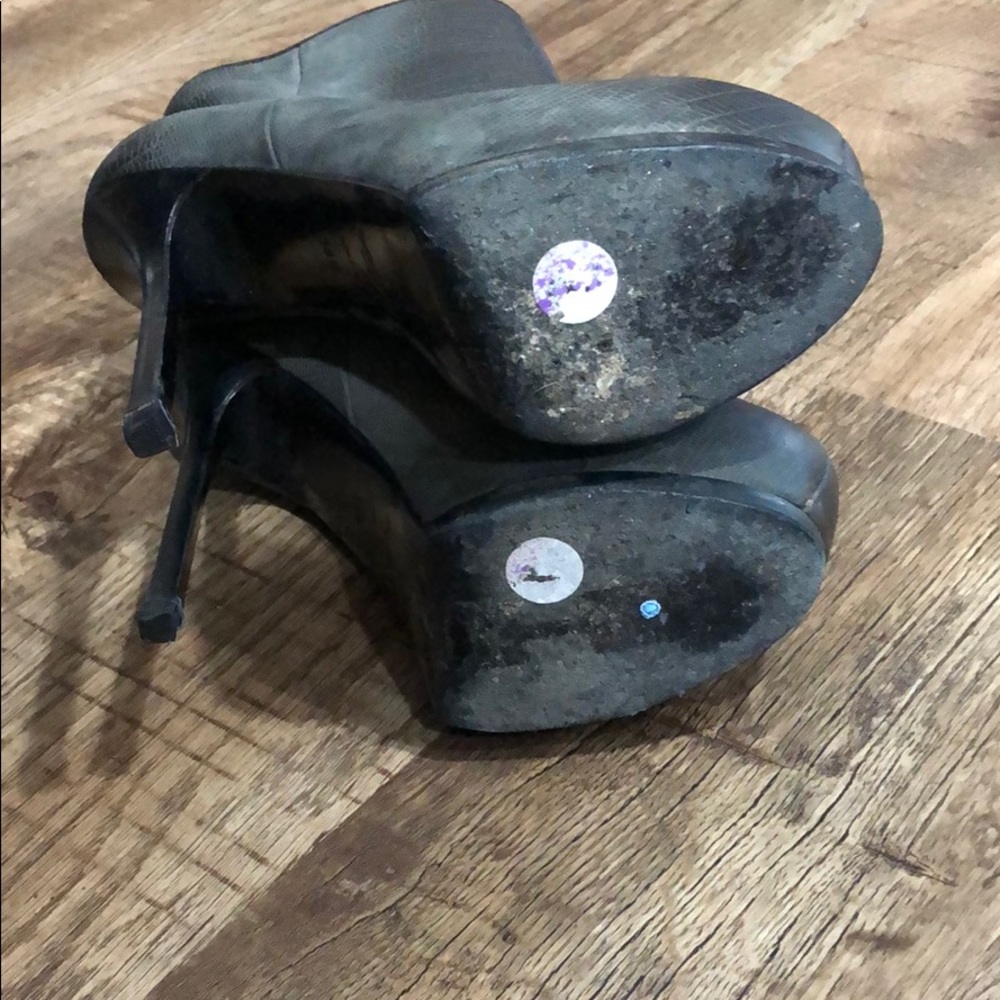 YSL Tribtoo Degrade Leather Platform Ankle Booties - Picture 7 of 8